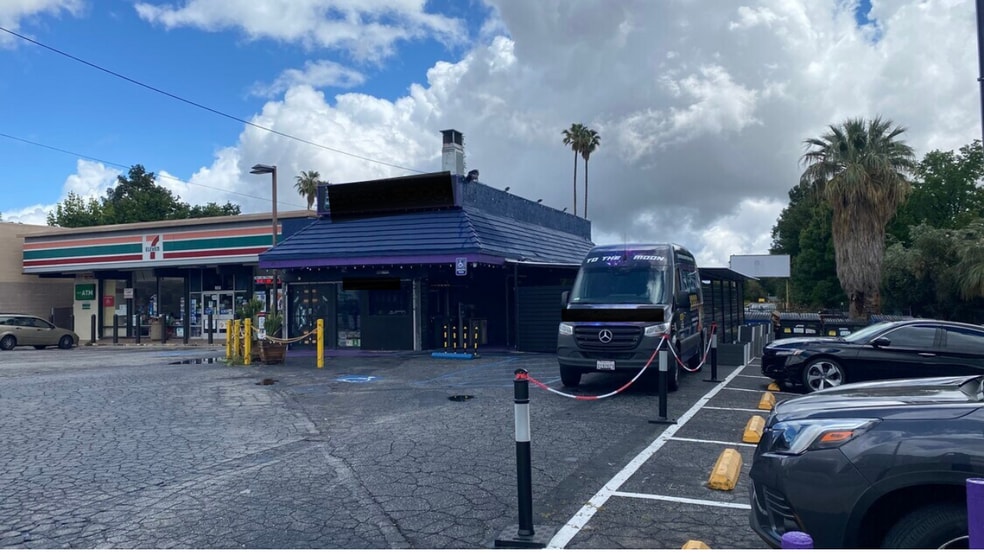 More Photos Of 9846 Mason Ave, Chatsworth Fast Food For Sale