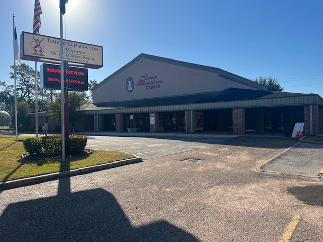 More Photos Of 10355 Mills Rd, Houston Religious Facility For Sale