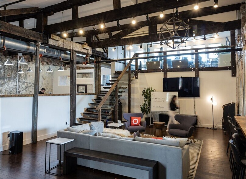More Photos Of 1339 Frankford Ave, Philadelphia Loft Creative Space For Lease