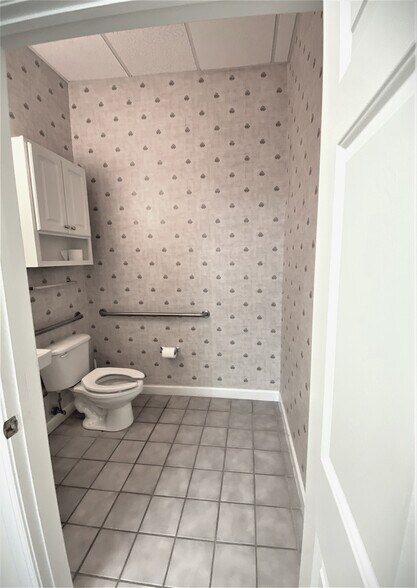 More Photos Of 2000 Bearcat Way, Morrisville Research And Development For Lease