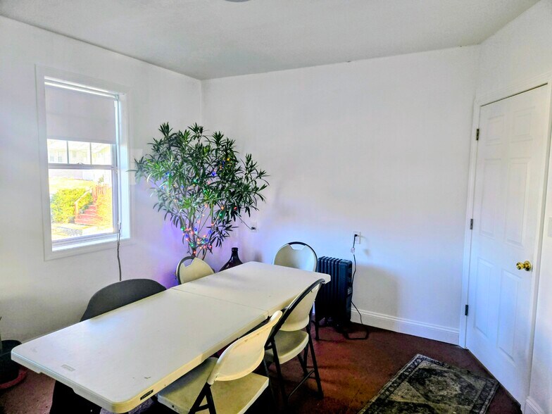 More Photos Of 143 Main St, Reading Office For Lease