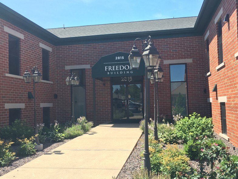 More Photos Of 2815 Old Jacksonville Rd, Springfield Office For Lease