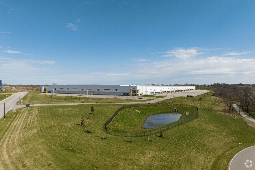 More Photos Of 201 Richard Knock Hwy, Walton Distribution For Lease