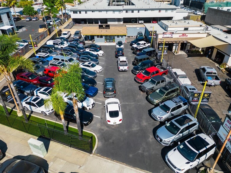 Primary Photo Of 7480 El Cajon Blvd, La Mesa Auto Dealership For Sale