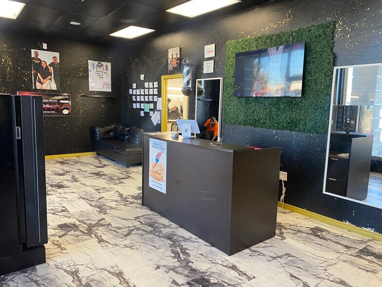 More Photos Of 1103-1127 E Villa Maria Rd, Bryan Unknown For Lease