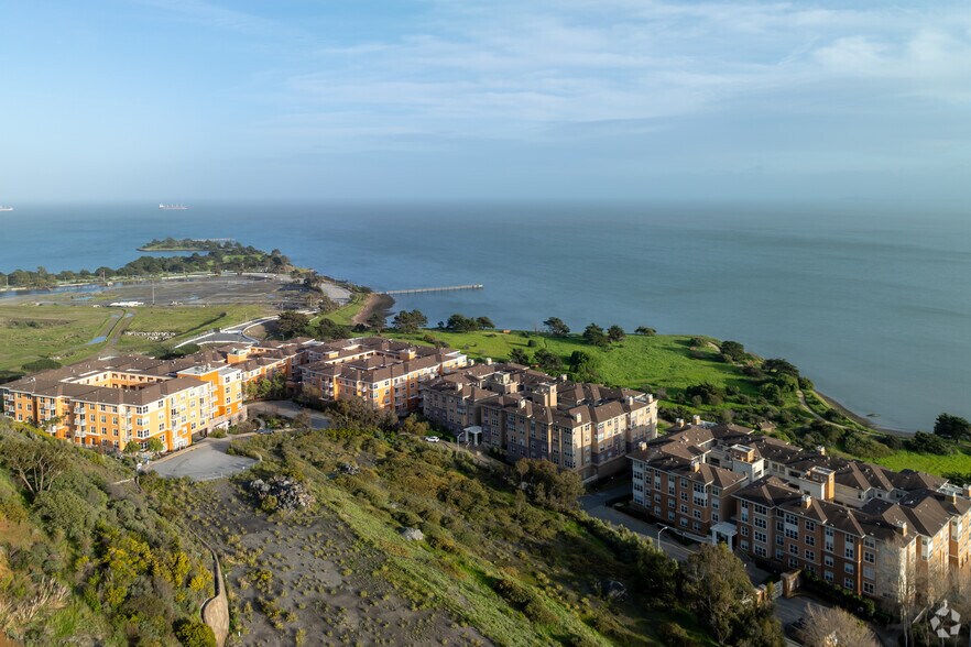 More Photos Of 1 Crescent Way, San Francisco Apartments For Lease