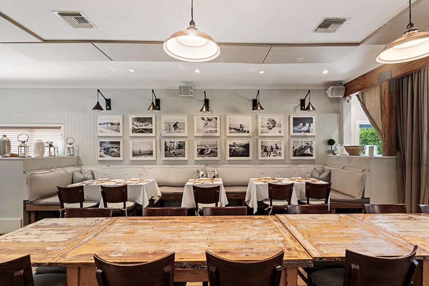 More Photos Of 290 Montauk Hwy, East Hampton Restaurant For Sale