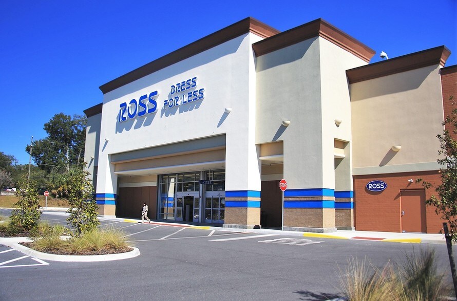 Primary Photo Of 2601-2659 NW 13th St, Gainesville Unknown For Lease