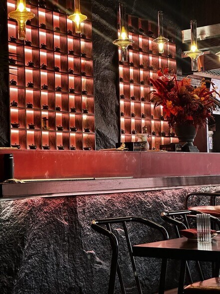 More Photos Of 45 Carmans Rd, Massapequa Restaurant For Sale