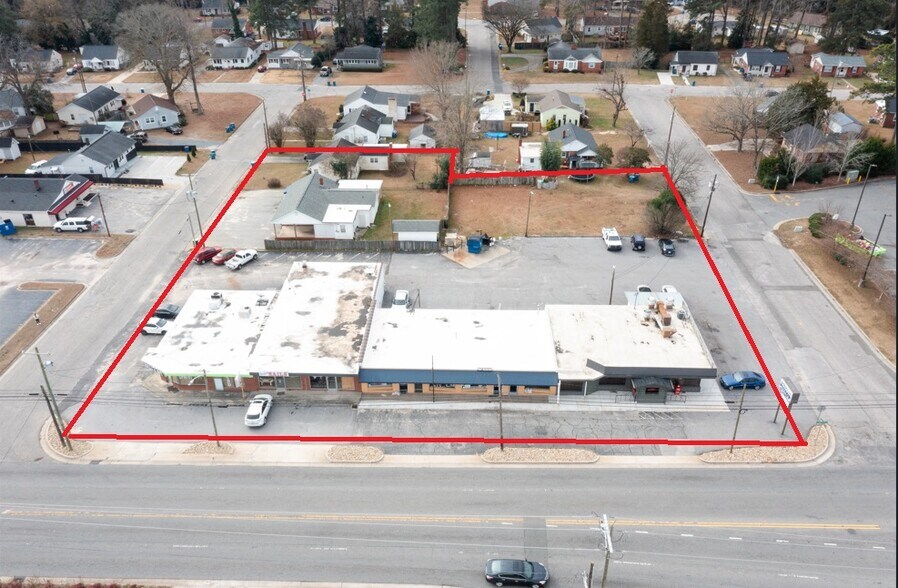 More Photos Of 1401-1415 W Cumberland St, Dunn General Retail For Sale