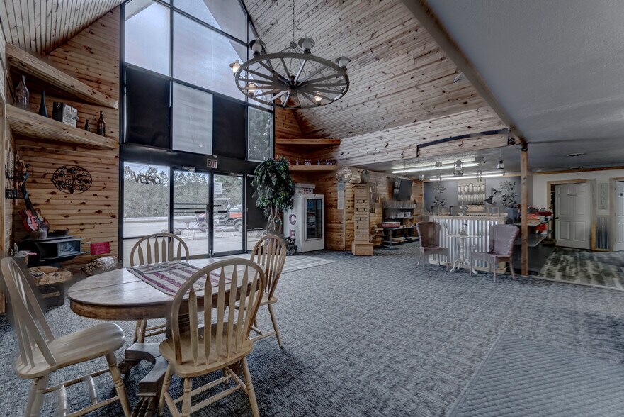 More Photos Of 1116 N 5th St, Custer Trailer Camper Park For Sale