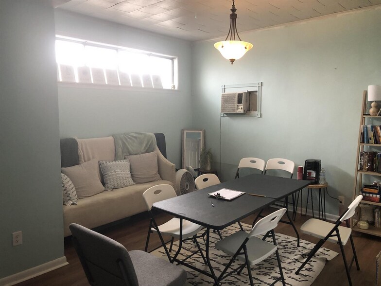 More Photos Of 6200 39th St, Groves Religious Facility For Sale