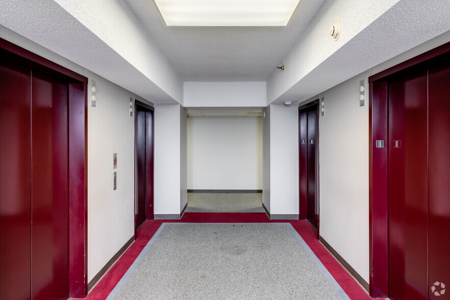 Photo of 18th Floor Ste 60-1800