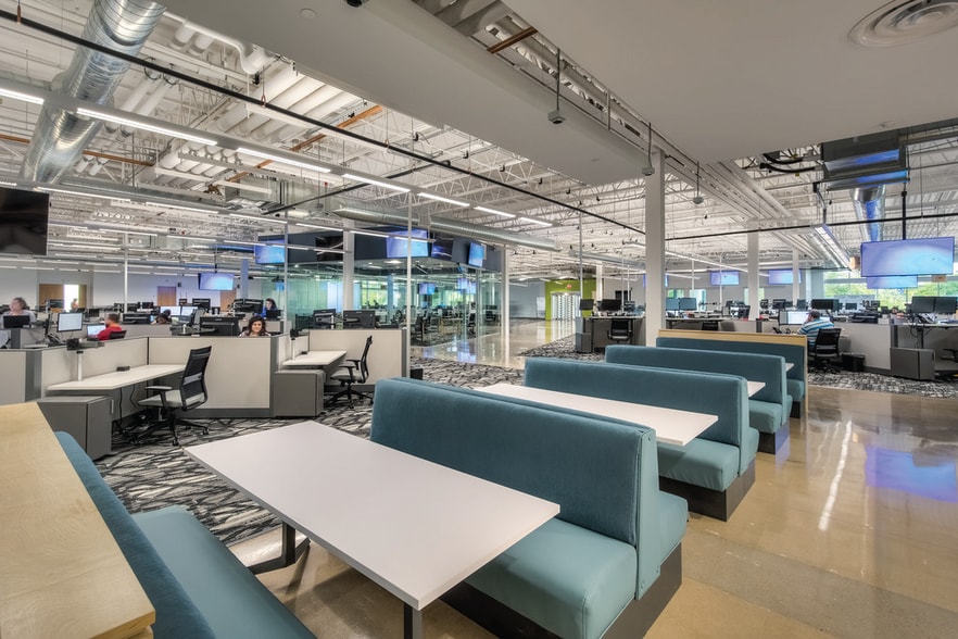 More Photos Of 8600 S Science Dr, Tempe Office For Sale