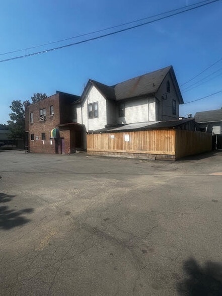 More Photos Of 520-522 Monroe Ave, Rochester Storefront Retail Residential For Sale