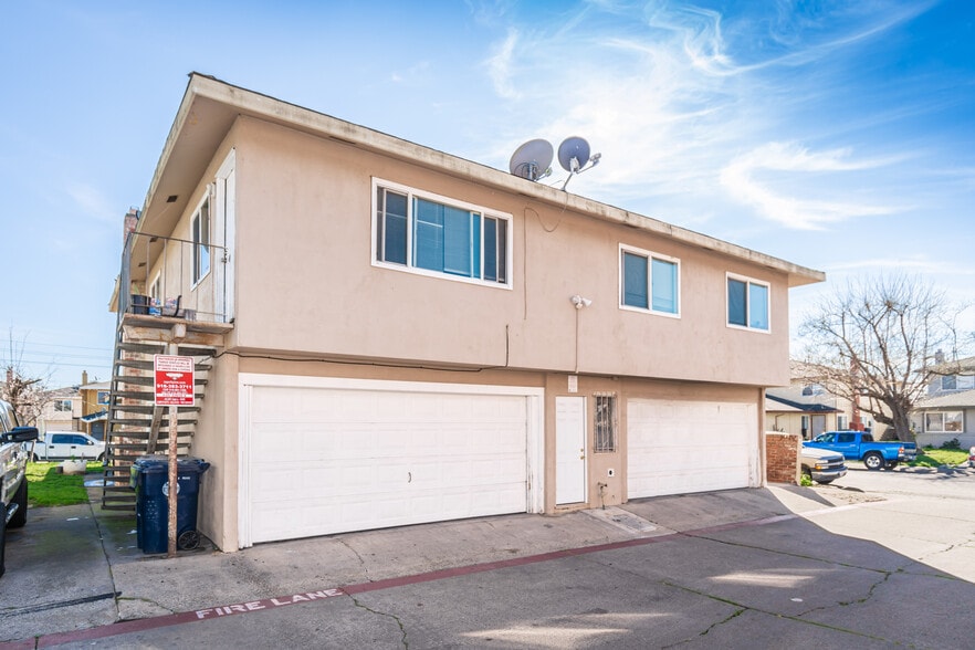 More Photos Of 100 Nedra Ct, Sacramento Multifamily For Sale