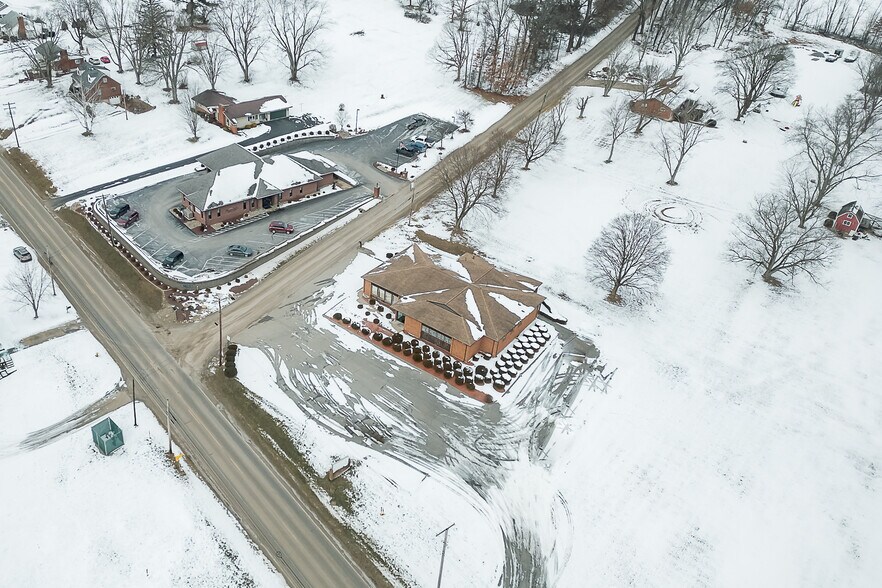 More Photos Of 1482 Butler Rd, Worthington Medical For Sale