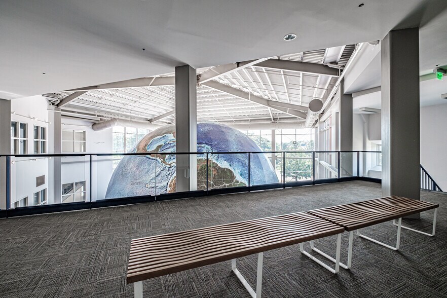 More Photos Of 2 Delorme Dr, Yarmouth Flex For Sale