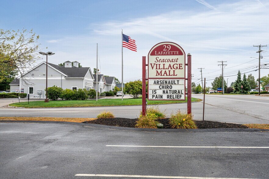 More Photos Of 29 Lafayette Rd, North Hampton Storefront Retail Office For Lease