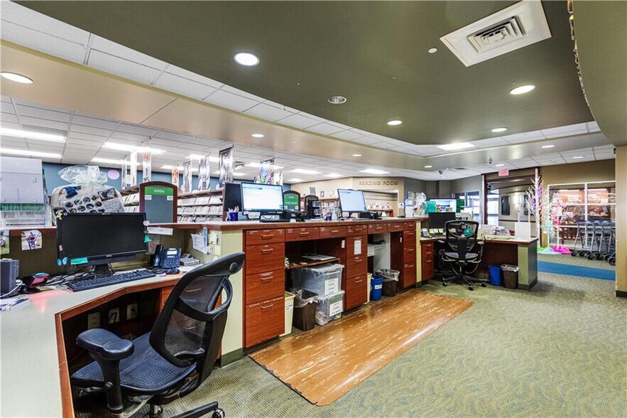 More Photos Of 1900 Belt hwy, Saint Joseph Department Store For Sale