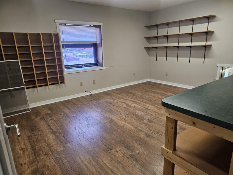 More Photos Of 804 N Union St, Mauston Freestanding For Lease