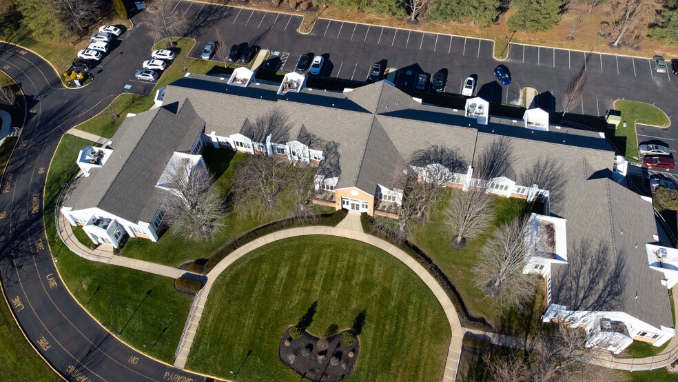 More Photos Of 400-415 Executive Dr, Langhorne Medical For Lease