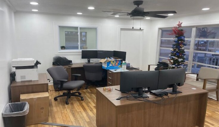 More Photos Of 4689 Colgate Dr, Mobile Truck Terminal For Lease