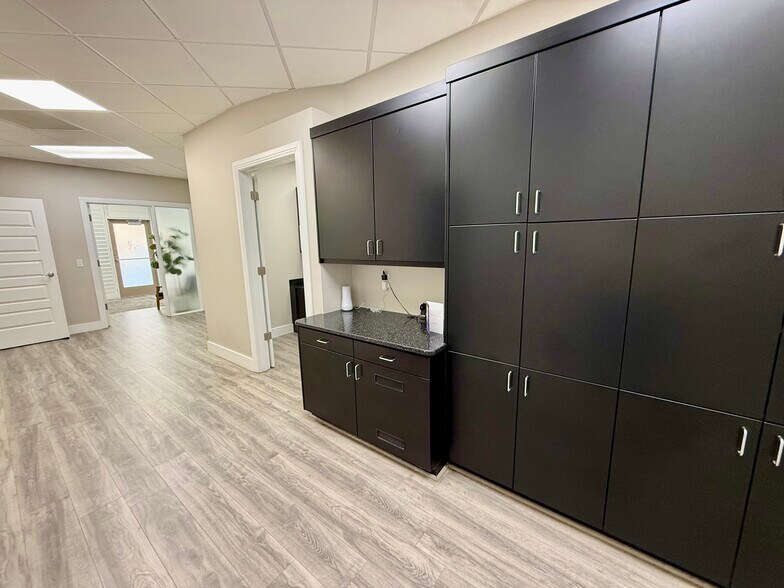 More Photos Of 2717 N Highway 89, Pleasant View Medical For Lease