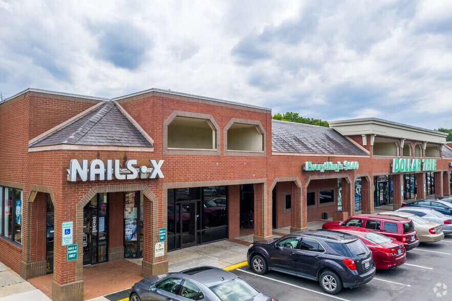 Primary Photo Of 5618 Albemarle Rd, Charlotte General Retail For Lease
