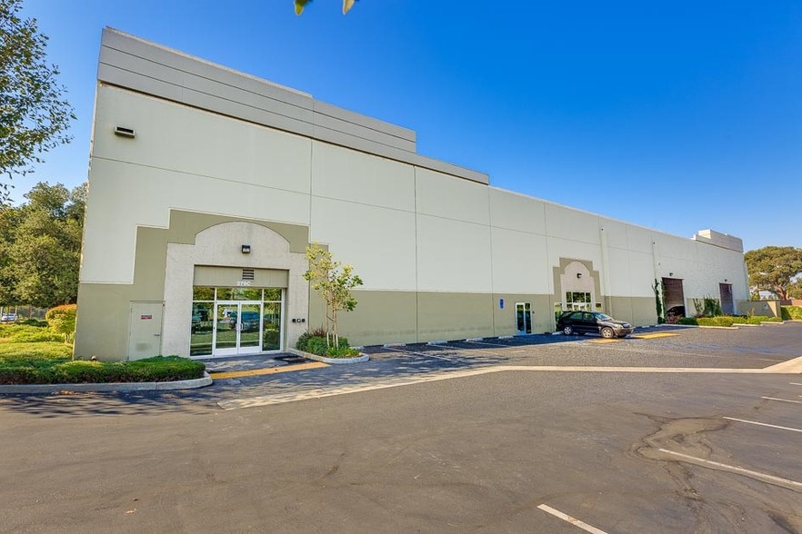 More Photos Of 279 E Arrow Hwy, San Dimas Loft Creative Space For Lease