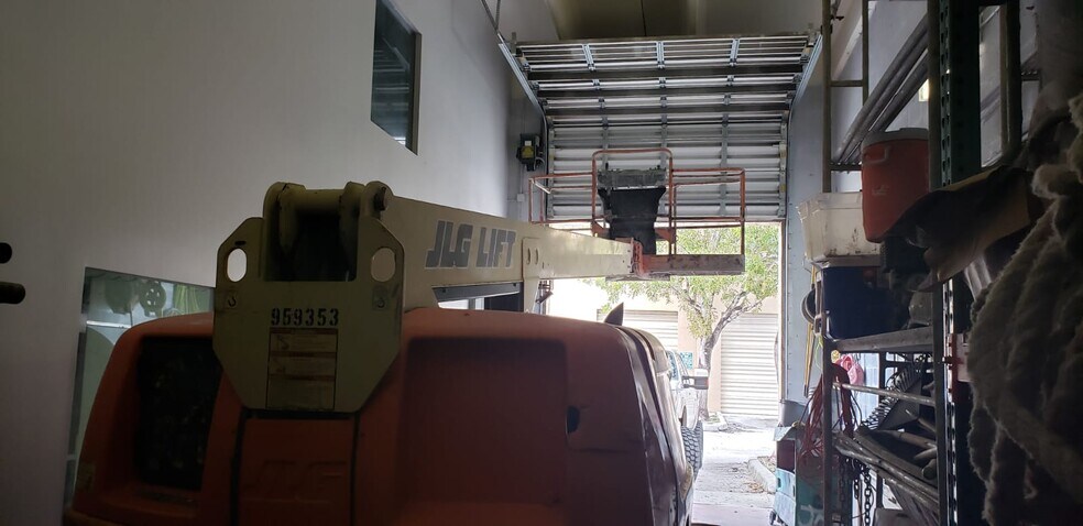 More Photos Of 4616 NW 133rd St, Opa Locka Warehouse For Sale