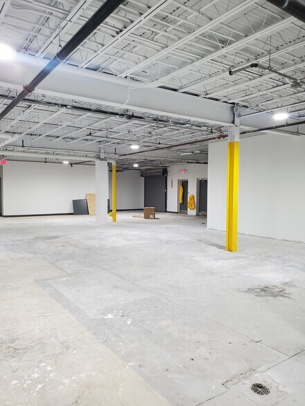 More Photos Of 5700 Highlands Pky SE, Smyrna Research And Development For Lease