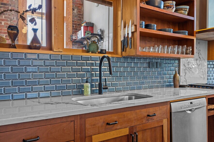 More Photos Of 4096 West Ave, Ayden General Retail For Sale