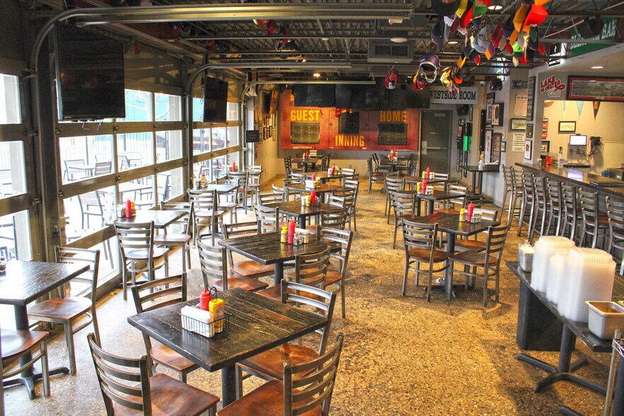 More Photos Of 3900-3904 E Lake St, Minneapolis Restaurant For Sale