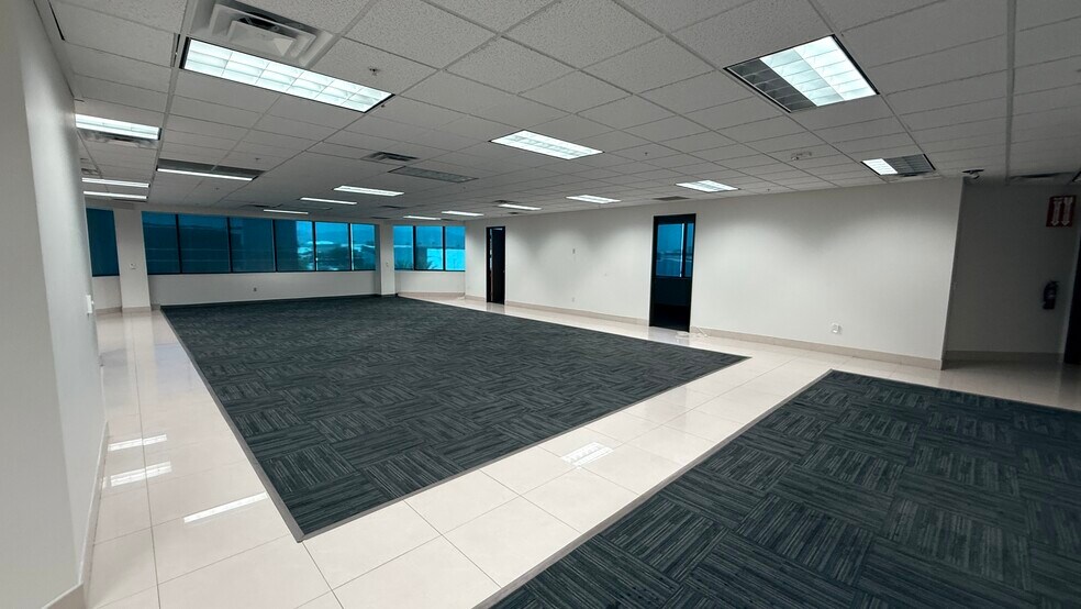 More Photos Of 1545 Pama Ln, Las Vegas Research And Development For Lease