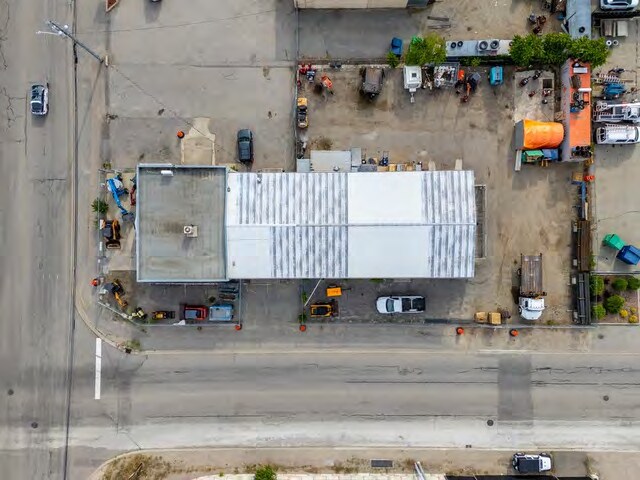 More Photos Of 275 Okanagan Av E, Penticton Industrial For Sale