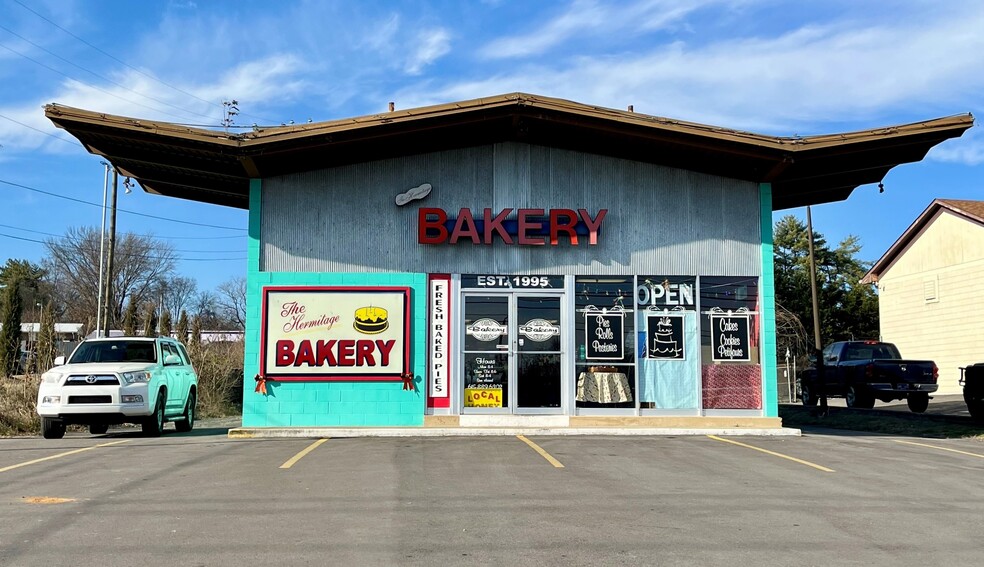 Primary Photo Of 3450 Lebanon Pike, Hermitage Freestanding For Lease