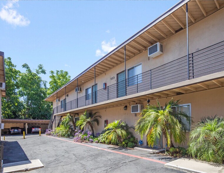 More Photos Of 729-733 W Foothill Blvd, Monrovia Apartments For Sale