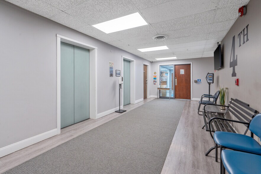 More Photos Of 144 Genesee St, Auburn Office For Sale