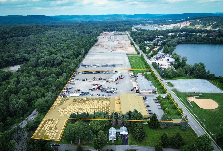 Primary Photo Of 47 N Dell Ave, Kenvil Warehouse For Lease