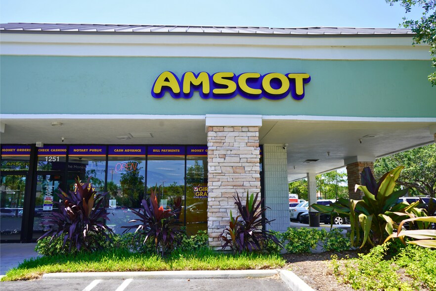 More Photos Of 1201-1327 N University Dr, Coral Springs Unknown For Lease