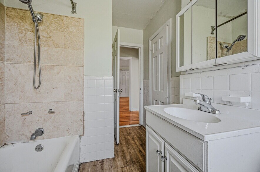 More Photos Of 2901 N Broom St, Wilmington Apartments For Sale