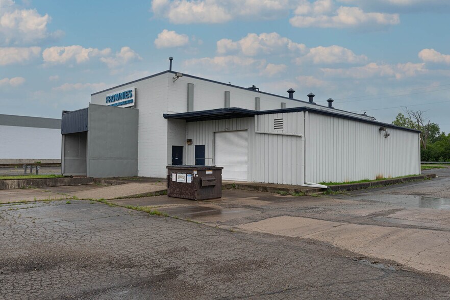 More Photos Of 3020 E River Rd, Moraine Warehouse For Lease