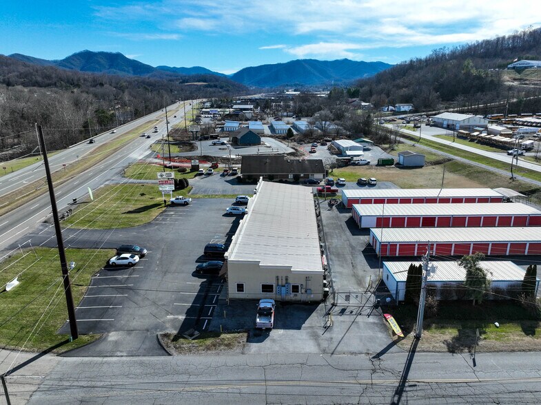 More Photos Of 1201 Highway 19E, Elizabethton Storefront Retail Office For Sale
