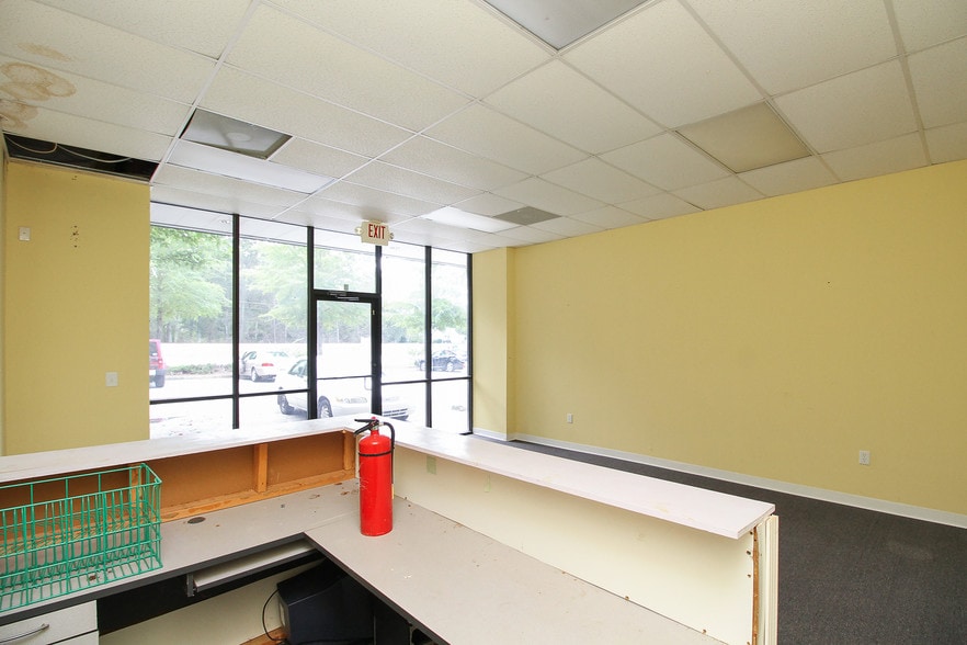 More Photos Of 285 East Temple Ave, Newnan Unknown For Lease