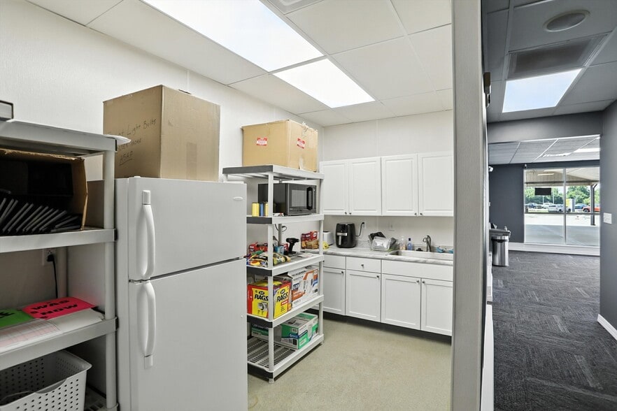 More Photos Of 2382 W Main St, Greenfield Auto Dealership For Sale