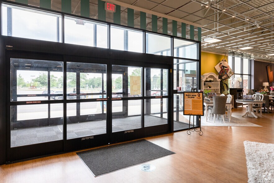More Photos Of 4403 Black Horse Pike, Mays Landing General Retail For Lease