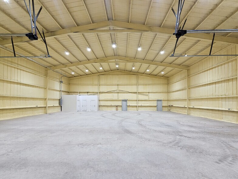 More Photos Of 3098 FM 707, Tye Warehouse For Lease