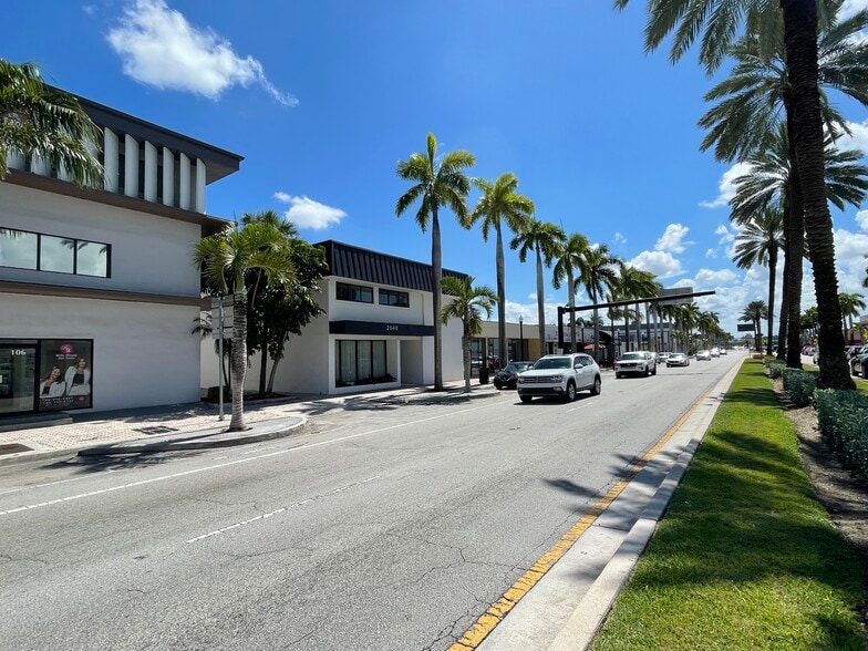 More Photos Of 2640 Hollywood Blvd, Hollywood Office For Lease