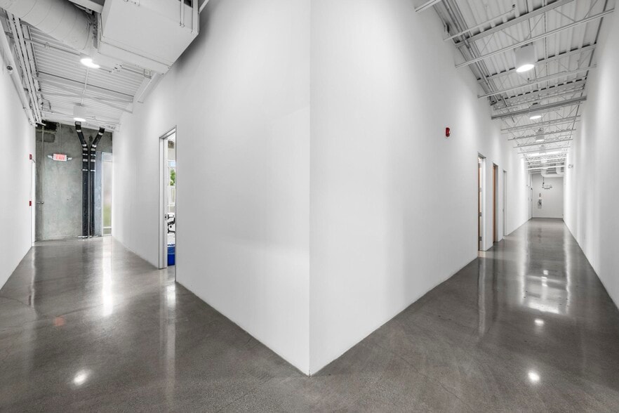 More Photos Of 1245 Factory Pl, Los Angeles Loft Creative Space For Lease